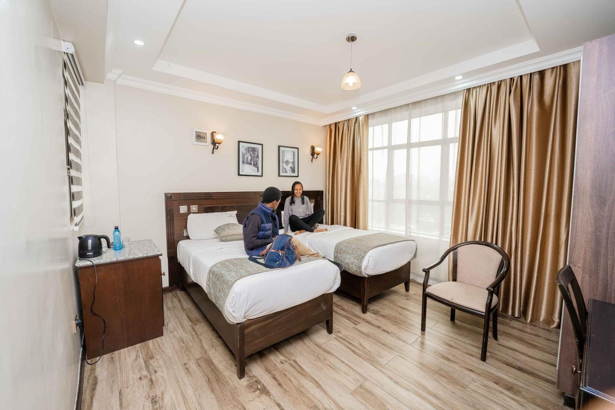 Hemak Suites Hotel Nairobi Kültér fotó