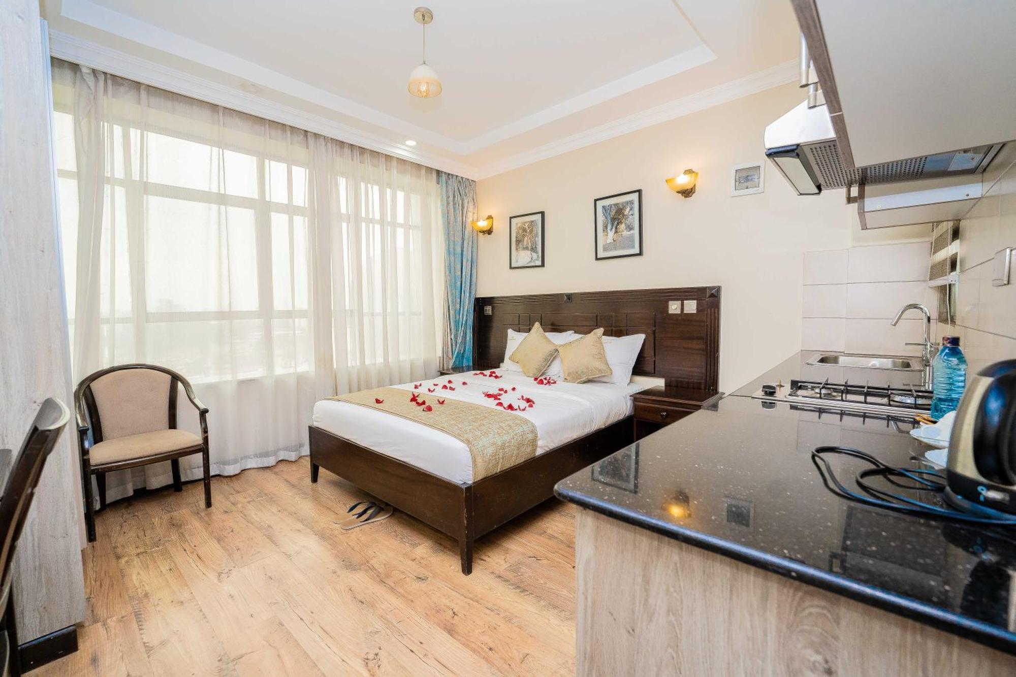 Hemak Suites Hotel Nairobi Kültér fotó