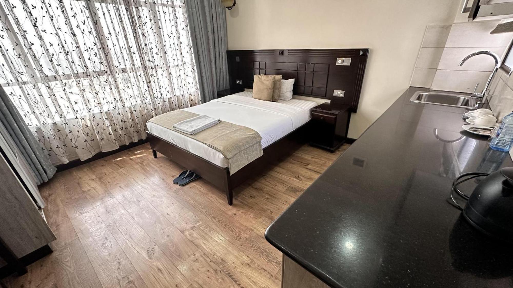 Hemak Suites Hotel Nairobi Kültér fotó