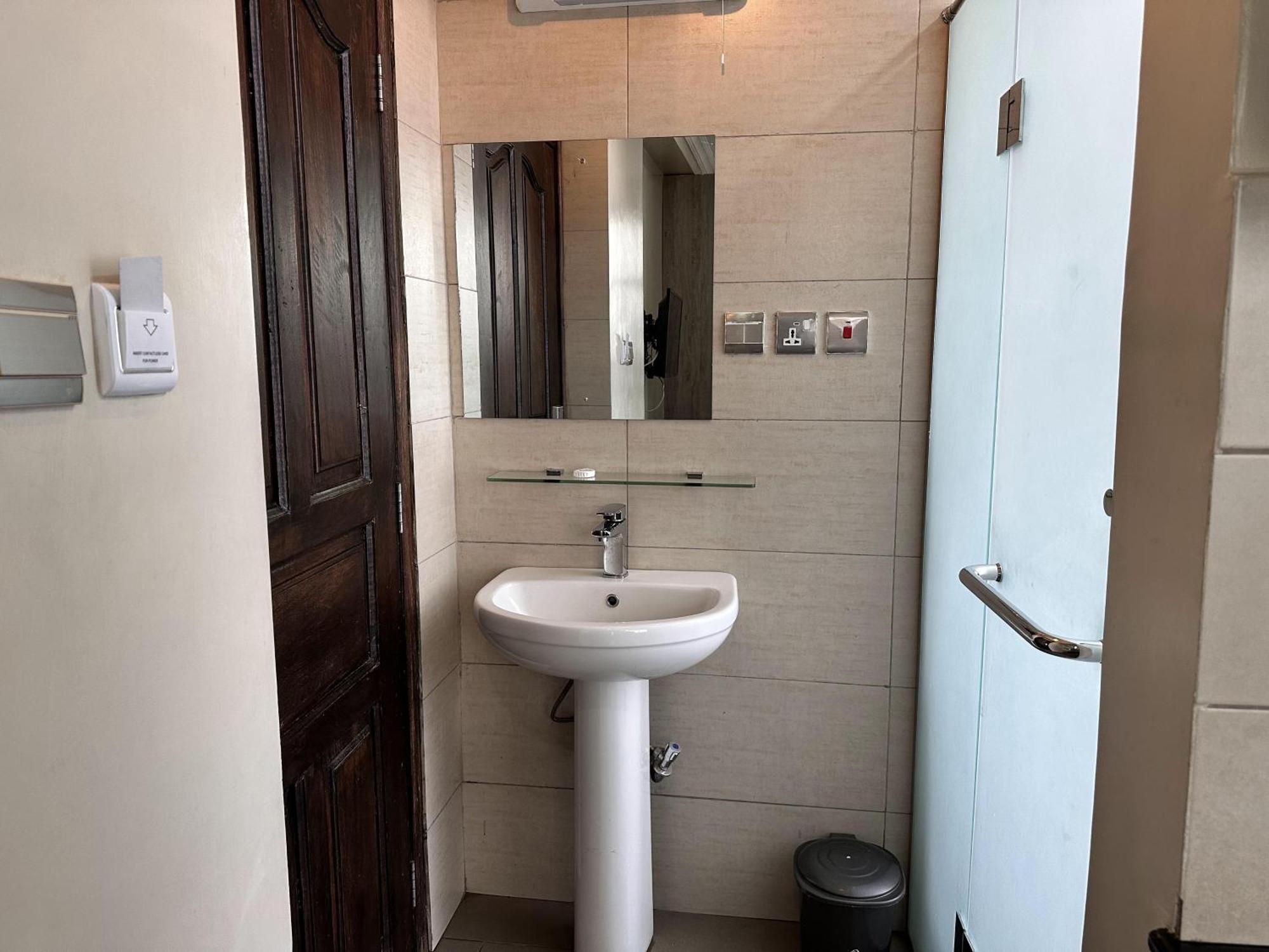 Hemak Suites Hotel Nairobi Kültér fotó