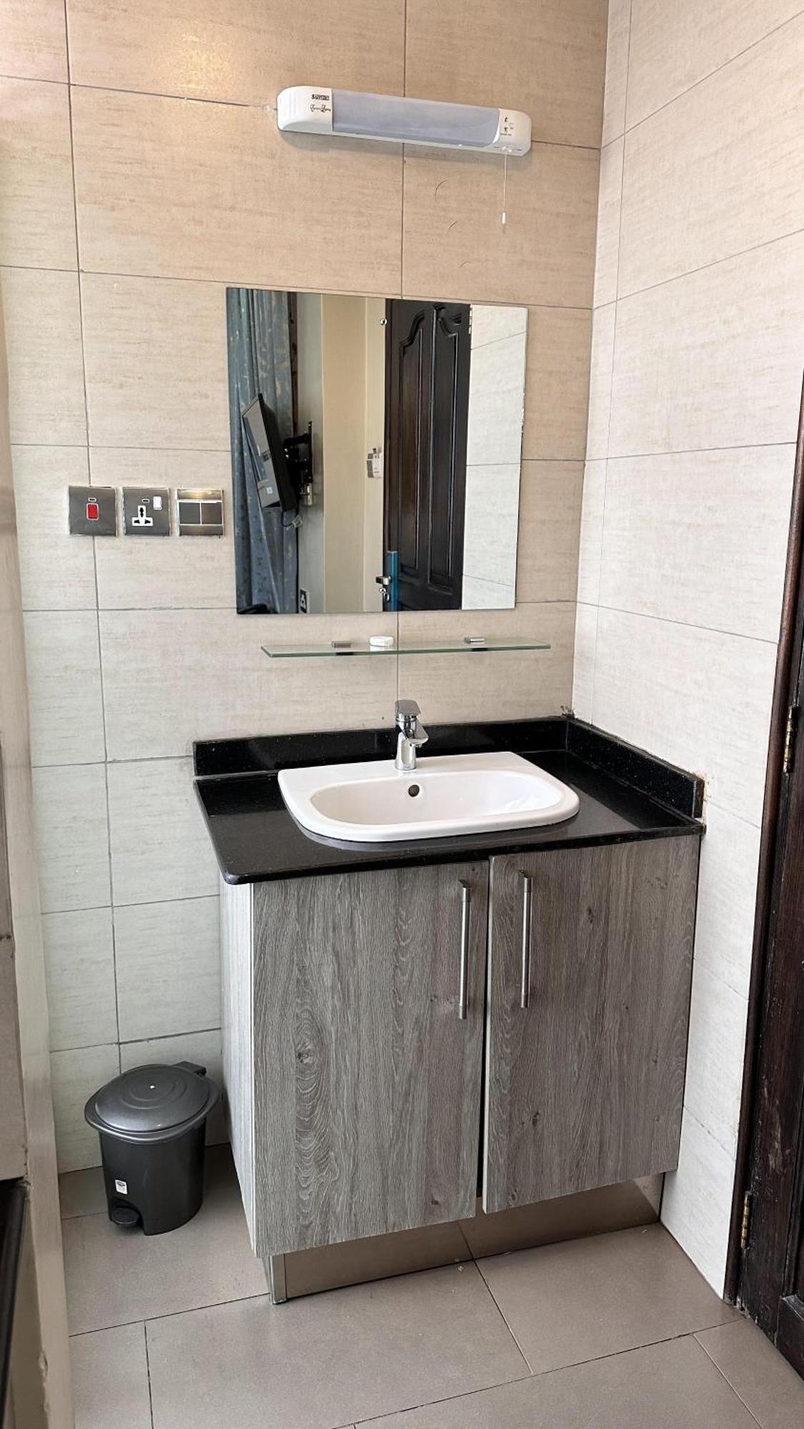 Hemak Suites Hotel Nairobi Kültér fotó